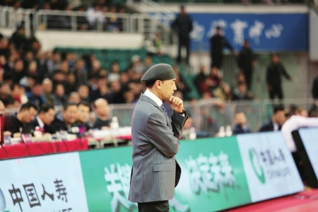 Ming遭遇五连败，巴塞罗那教练面临压力！的简单介绍